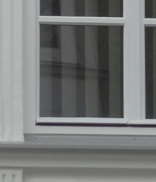 Barockes Stadthaus mit PaXretro58-Fenstern aus Eukalyptus in Schräding Detailaufnahme