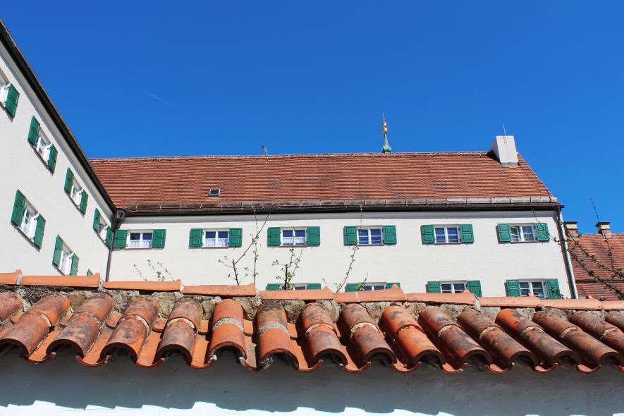 Ehemaliges Kloster Landsberg aus 1500 mit PaX Kastenfenstern aus Fichte