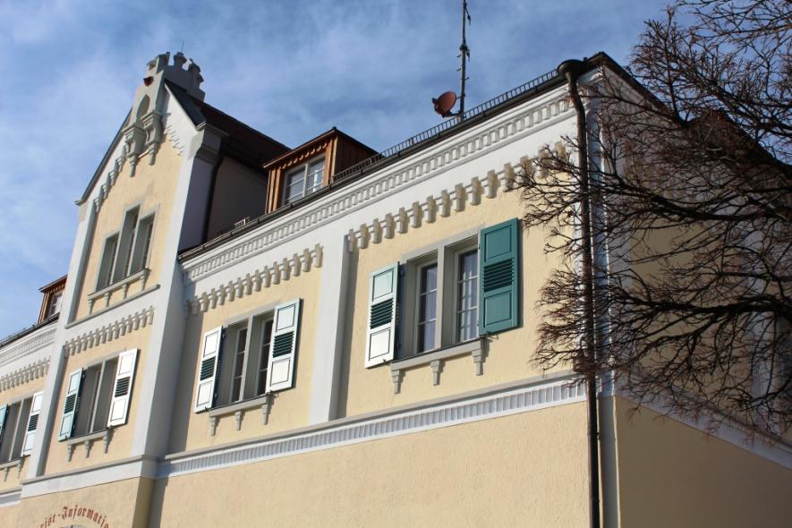 Ehemaliges Zollhaus mit PaXretro68 aus Lärche in Langenargen