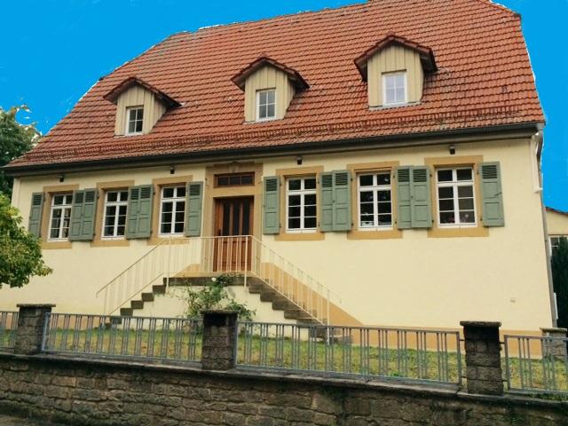 Evangelisches Pfarrhaus Gemmingen mit PaXretro58 aus Lärche