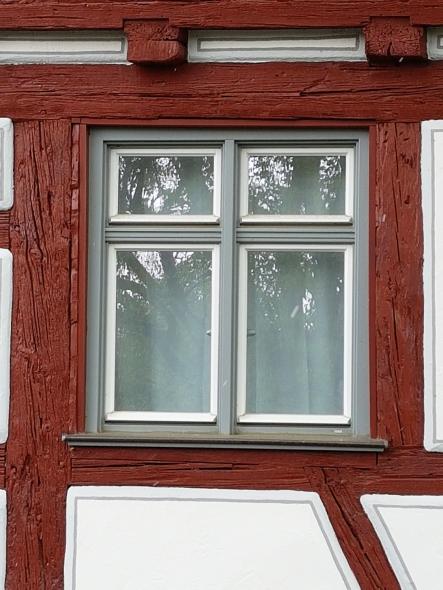 Fachwerkgebäude mit PaXpur58 aus Kiefer in Ulm Nahaufnahme