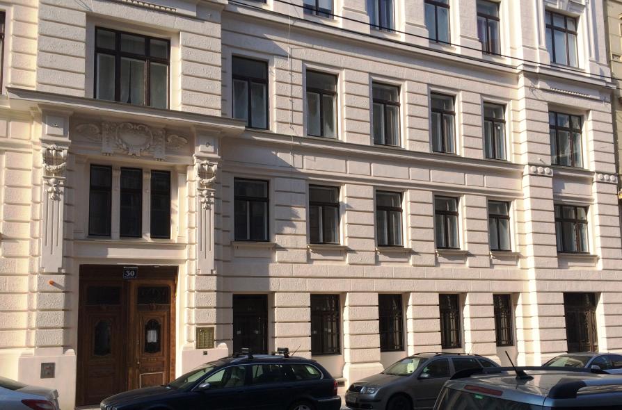 Historismusgebäude in Wien mit PaXpur58 aus Eukalyptus