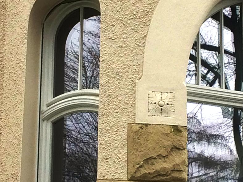 Jahrhundertwendehaus mit PaXcontur68 aus Eukalyptus in Marienborn Nahaufnahme