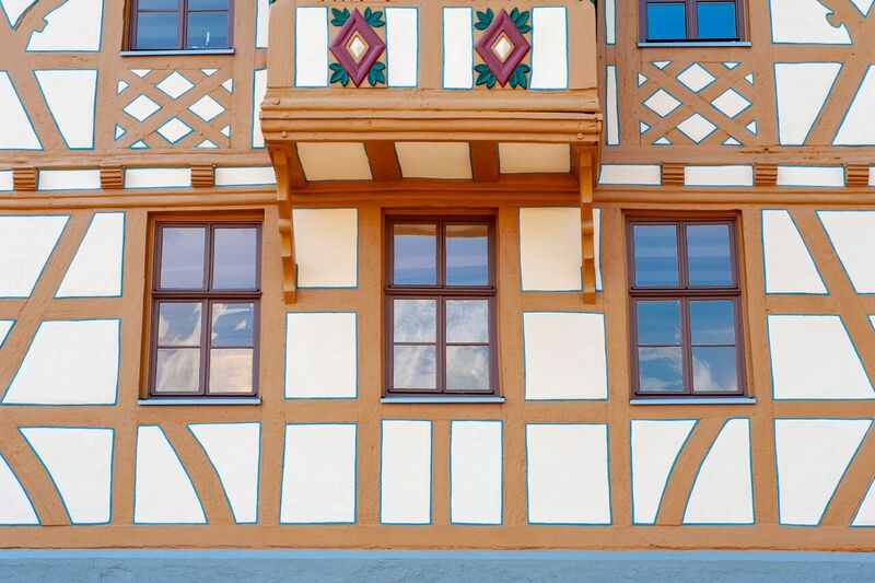 Spätbarockes Fachwerkhaus mit PaXretro58 aus Eukalyptus in Boppard