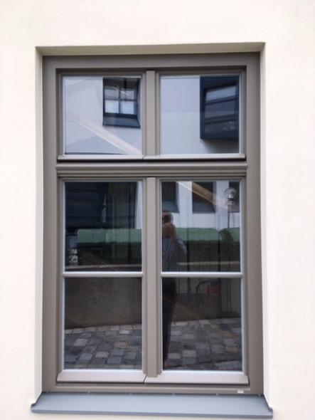 Wohn- und Geschäftshaus um 1857 mit PaXretro58 aus Kiefer in Pfaffenhofen an der Ilm Nahaufnahme