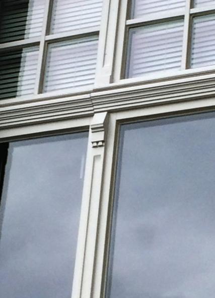 Denkmalfenster PaXcontur68 für historisches Rathaus Rheinkamp Detailaufnahme