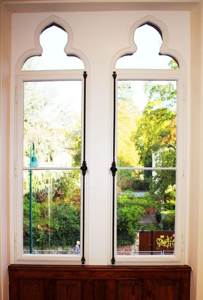 PaXpur58 aus Eukalyptus für neogotisches Feierabendhaus in Darmstadt Innenansicht