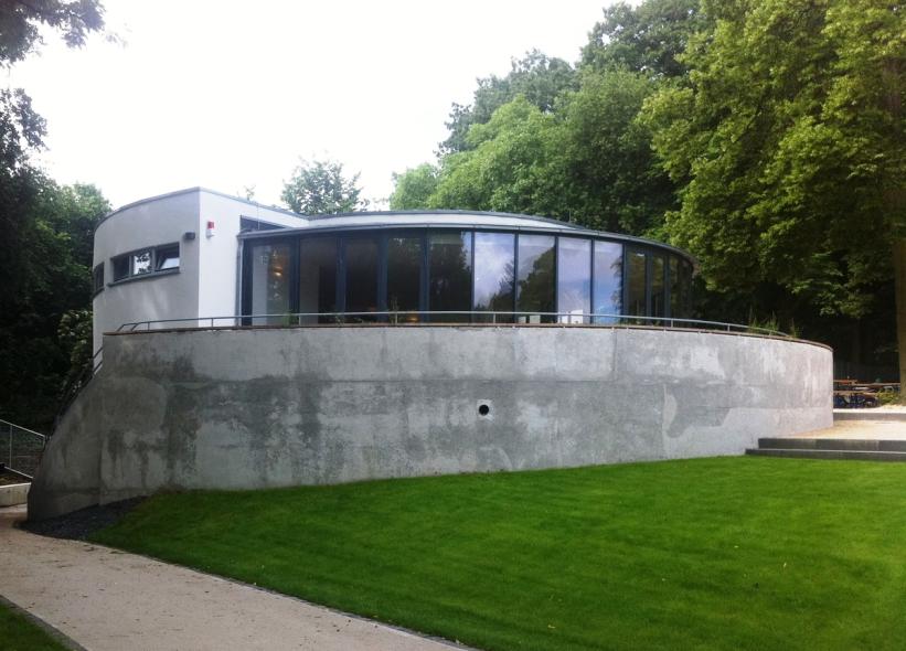 PaXpur58 Fenster aus Kiefer und Vollblatttüren für Pavillon aus den 1920er Jahren in Frankfurt am Main