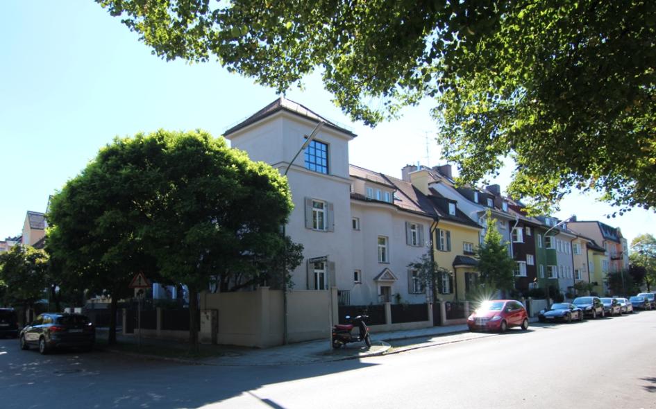 PaXretro68 Denkmalschutzfenster aus Eukalyptus für Eckgebäude in Villenkolonie Nymphenburg-Gern in München