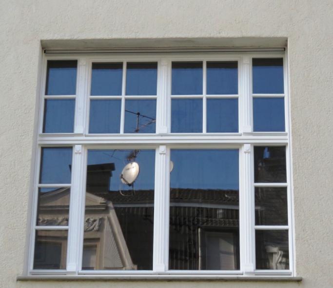 Denkmalschutzfenster PaXpur58 aus Eukalyptus für Jahrhundertwendehaus in Wuppertal Nahaufnahme