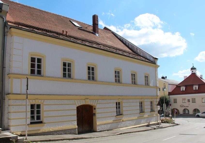 PaXretro58 Denkmalschutzfenster für ehemaligen Stieglbräu in Geisenhausen