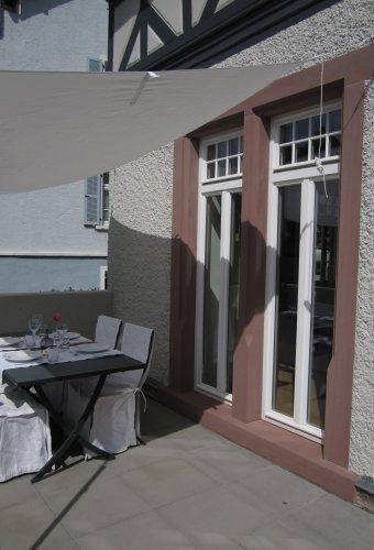 Denkmalfenster PaXretro58 für ehemaliges Rathaus in Kronberg