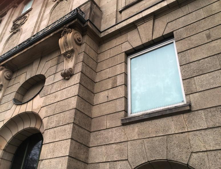 PaXretro78 aus Eiche für Museumsgebäude in Köln vorher Nahaufnahme