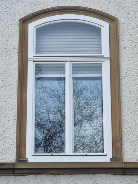 PaXsimplex45 aus Meranti für schlossartiges Doppelwohnhaus in Bingen am Rhein Nahaufnahme