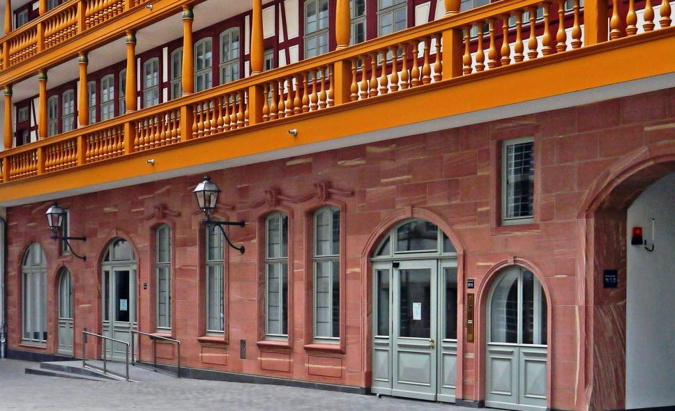 Haus- und Ladentüren in Frankfurt am Main