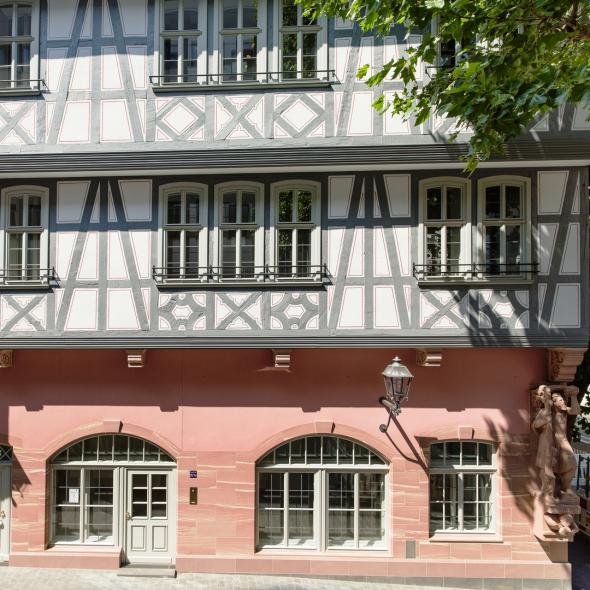 Haus- und Ladentüren in Frankfurt am Main