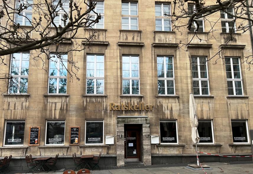 PaXcontur68 für Ostflügel des historischen Rathauses in Bochum