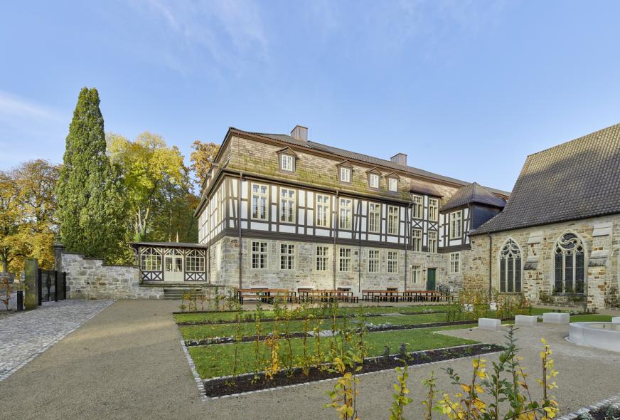 Kloster in Loccum mit PaXcontur68 mit Innenvorfenstern