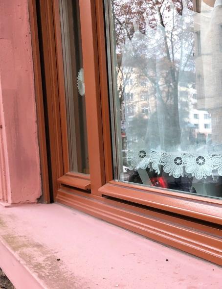 PaXcontur68 als Schallschutzmaßnahme für Wohn- und Geschäftshaus in Mainz Nahaufnahme