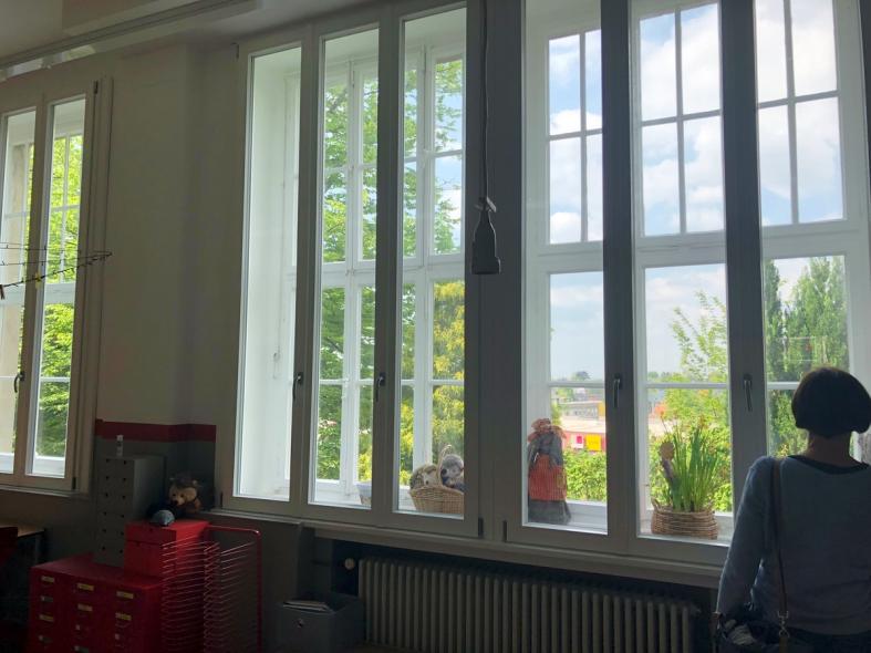 Innenvorfenster PaXcontur78 aus Eiche für Schule in Wülfrath Innenansicht