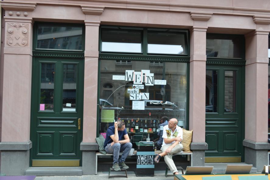 Holz-Haustüren in grün in Frankfurt am Main