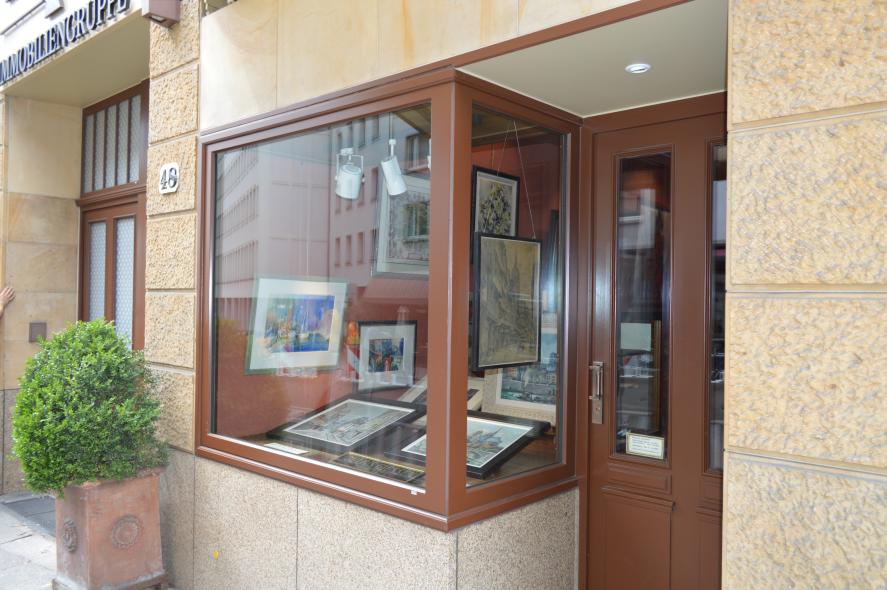 Eingangstüren für Wohn- und Geschäftshaus in Frankfurt am Main