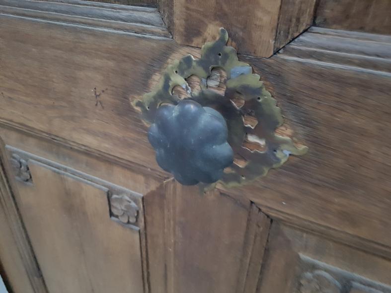 Haus- und Brettertür für Fachwerkhaus in Ulm Detailaufnahme