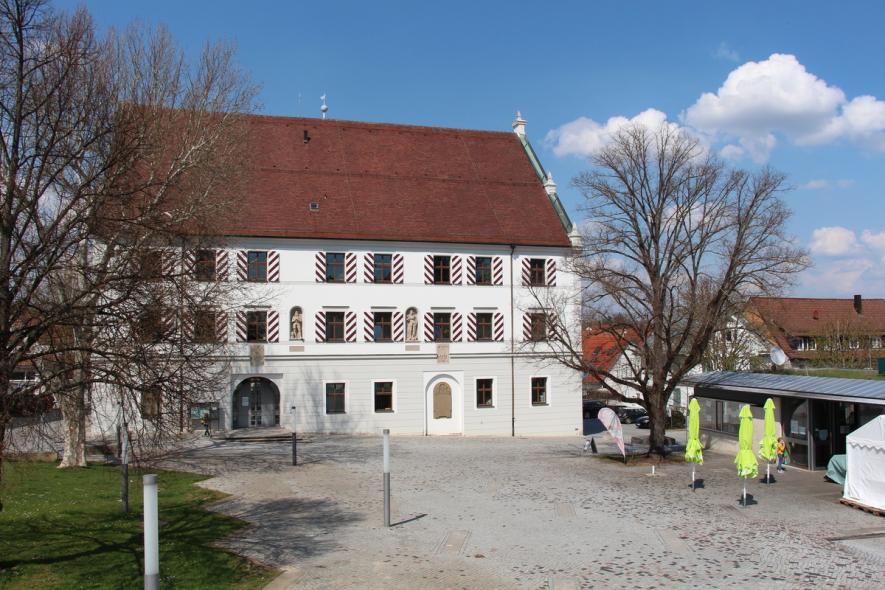 PaXretro68 aus Eiche für Renaissance Schloss in Neuhausen auf den Fildern 