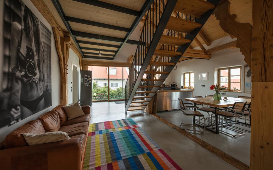 PaXretro68 bei Sanierung eines historischen Einfirsthofes in Antdorf  Wohn- und Essbereich