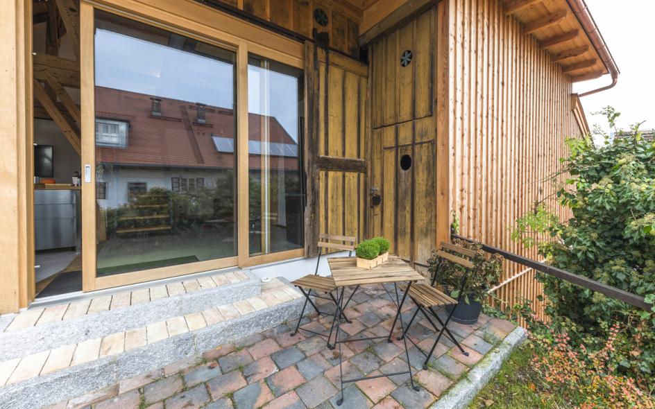 PaXretro68 bei Sanierung eines historischen Einfirsthofes in Antdorf Terrassentür