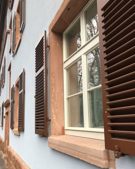 PaXretro68 aus Kiefer für Mehrfamilienhaus in Wiesbaden Seitenansicht