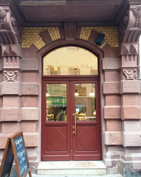 Haustür mit Oberlicht für Stadthaus der Neorenaissance in Aschaffenburg