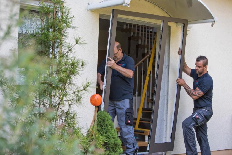 Fenster Küppers - Haustürmontage