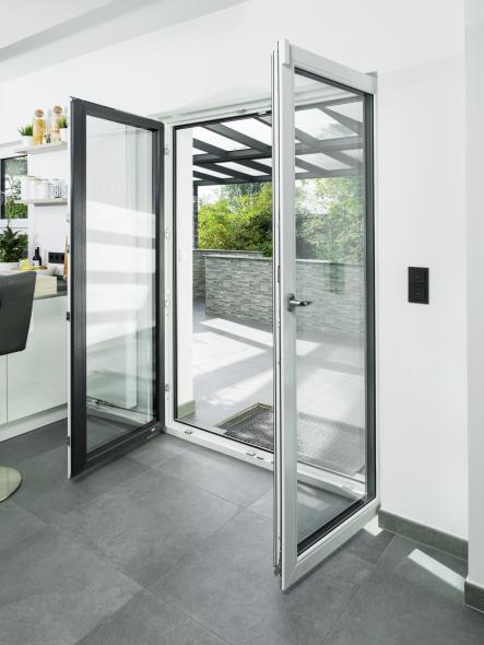 Zweiflügelige Terrassentür aus Kunststoff