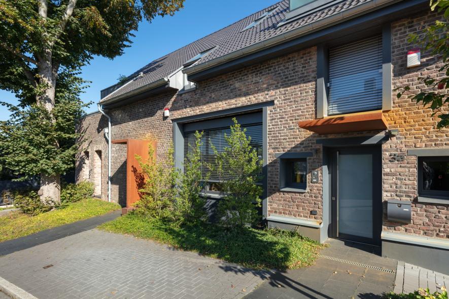 Der Eingangsbereich des sanierten Hofguts