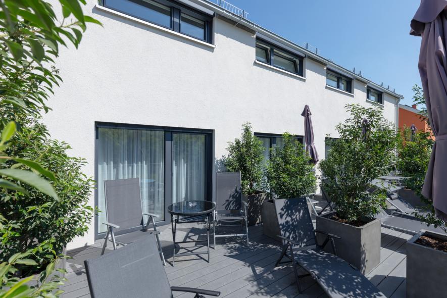 Terrassentür aus Kunststoff-Aluminium im Weinhotel Wasem in Ingelheim