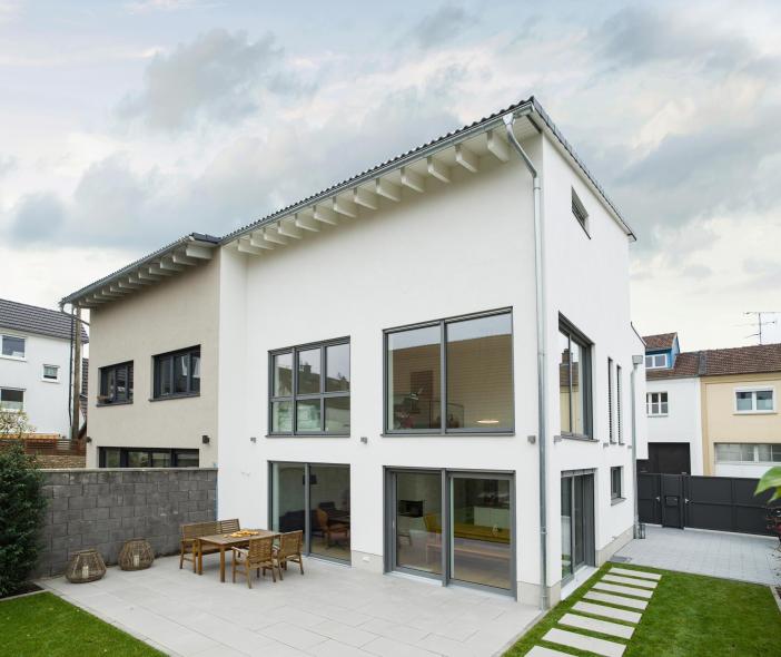 Kunststoff-Aluminium-Fenster für neu gebautes Wohnhaus in Hochheim 