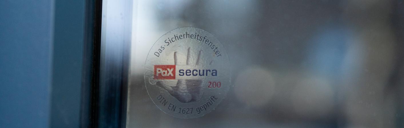 Sicherheitsfenster aus Kunststoff-Aluminium